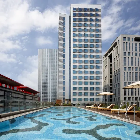 Humble House Taipei, Curio Collection by Hilton Отели рядом с достопримечательностью «Тайбэй 101»