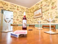 American House 1854- Pocket City Penthouse, 2 Bedrooms, Full Kitchen & Dining Hotels in Mendon