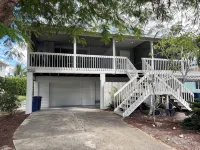 Spacious Open Floor Plan 2 Kings Close 2 Beach Gulf Access Dock Included - Apartments