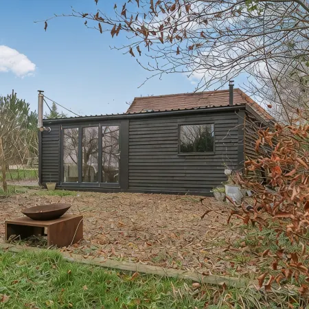 The Cranny: 1 Bedroom House with Indoor Fireplace