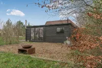 The Cranny: 1 Bedroom House with Indoor Fireplace