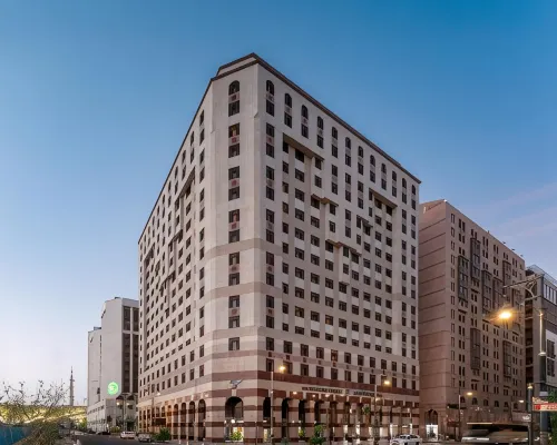 Grand Millennium Al Haram Hotel Hotels near Al Baik