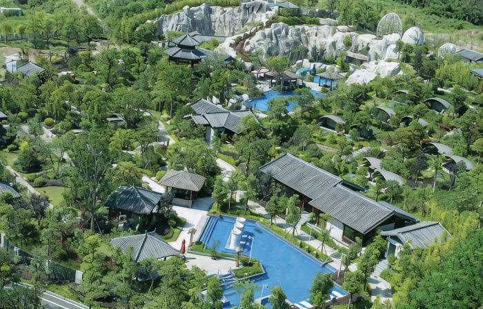 Phoenix City Hot Spring Resort