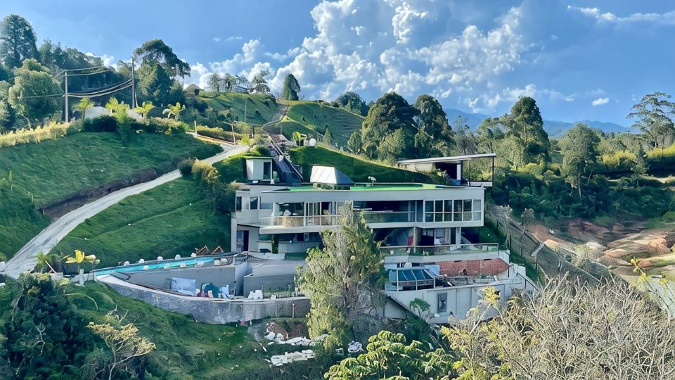 The EleMYNT LifeStyle Hotel