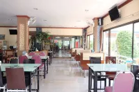 Hi Hotel - breakfast