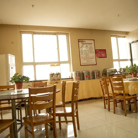 Junyi Chain hotel