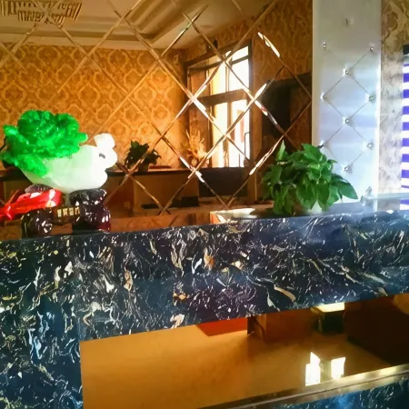 Longjiang Yijia Leisure Hotel