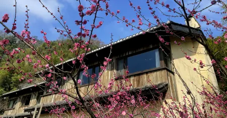 莫干山裸心堡度假村