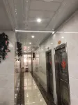 Xinyang Apartment (Boluo Shawan Tiechang Mingyue Park) - 인 (Inns)