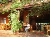 Riverhouse Hotel (The Teak House) - Wifi