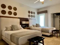 Beachfront Luxury 2 BR Apartment Playa Royale Towers, Nuevo Vallarta, MEXICO