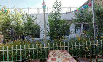 Narati Jinghang Homestay