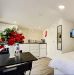 Cosy Luxury studio cabin centrally located in Crayford, Greater london. - Wifi