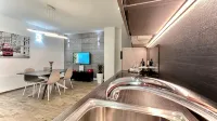 Elegant renovated apartment in the center of town, a few steps from the beach