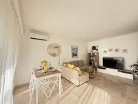 2-Room Apartment in Juan-Les-Pins, Antibes - Terrace, Close to the Beach