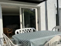 Appt Rez de Jardin Golfe du Morbihan - Entièrement Rénové 2024 Hotels in Arzon