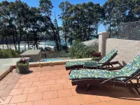 Batemans Bay’s Beach Holiday apartment 200 mts to Denhams and Surf Beach. - Wifi