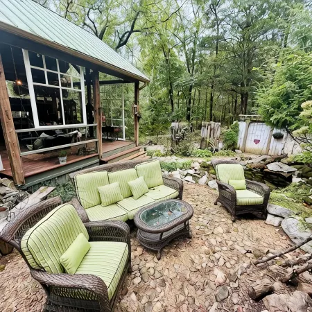 A Kentucky Cottage - Charming Cottage One Mile From Mammoth Cave National Park