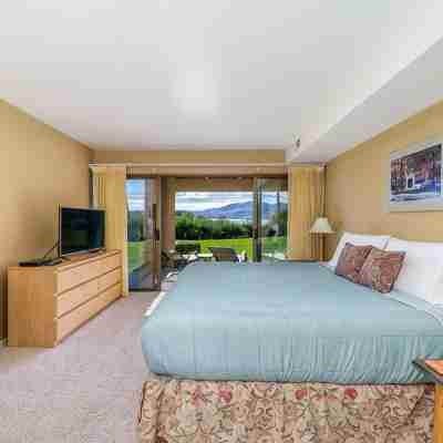 Wapato Point Halmalka Condo 512B Sleeps 8 by Outdoor Pool, Sandy Beach Amenities Rooms