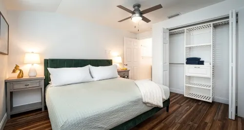 Modern Farmhouse Retreat – Heated Pool & Close to Beaches! - homestay