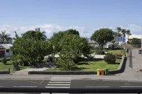 apartment close to lagoon of saint-pierre - Condos