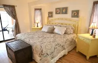 Spacious Waterfront Home 3BR 2BA  Heated Pool  Boat Dock & Fishing - badewanne