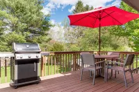 Modern And Spacious Berkshires Retreat 5 bdrm 3 bath - 3-Star