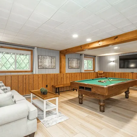 Chalet Lake Harmony Hot Tub Fireplace Pool Table Private Beach Walkable to Lake