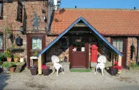 The Paddock - Sleeping 2 - B & B Yarm double bed en suite /fridge/microwave - Wifi