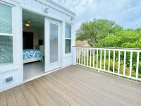 Just Steps to the Beach! - Jacuzzi