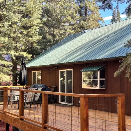Tahoe Donner Mountain Retreat: Fire Pit, Beach Club, and Trails
