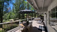 Villa Nosoni-Nestled between trees near Lake Shasta. - 4-Star