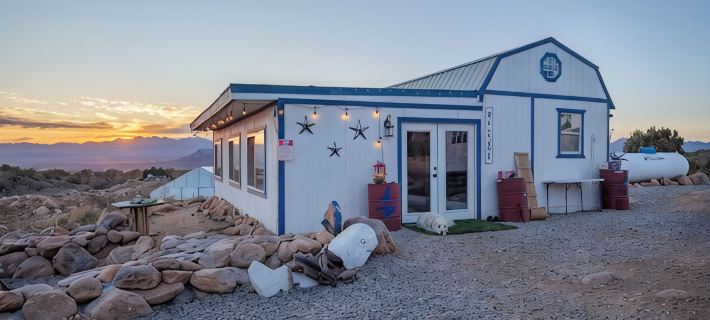 The Roadrunner: Experience Arizona Agritourism Hotels in Mohave County