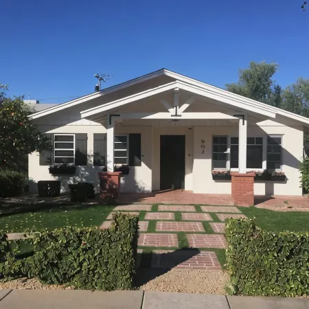 Downtown Tempe Modern Farmhouse:  Luxurious Home Steps Away from ASU & Mill Ave
