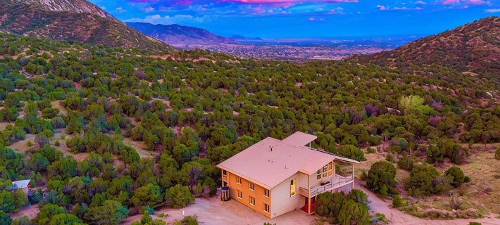 Architectural Peace and Perfection in the Sandia Mountains Ξενοδοχεία στην πόλη Sandoval County