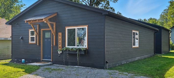 Tower Haus w/Private Hot Tub Ξενοδοχεία στην πόλη Porter County