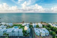 Key Colony Beach! The Irish Pirate! Best Location, Cabana Club withPool & Beach! - 4-Star