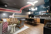 The PanAm Flat - 2bed/2bath next to hospitals & Scott AFB
