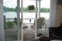 Waterfront Condo steps from the Mississippi River
