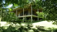 Bellthorpe Stays - Cottage: waterfalls, rainforest, wildlife and walking tracks. - Wifi