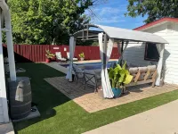 Quaint Styled House, Bluebonnet Capital, Epicenter of Highland Lakes areas.