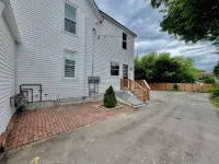 Bridge St Beauty, Brunch & Bars [2 Beds 1 Bath] - Apartments
