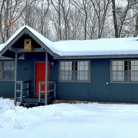 Modern Cabin nestled between Catskills and Poconos