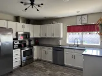 New family retreat w/private heated pool and hot tub - 2-Star