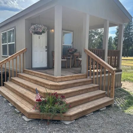 Cozy Home on Cattle Ranch, Close Drive to Crater Lake National Park Entrance.