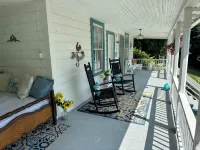 Private mountain cottage on 50 pristine acres in the Blue Ridge Mountains - 3-Star
