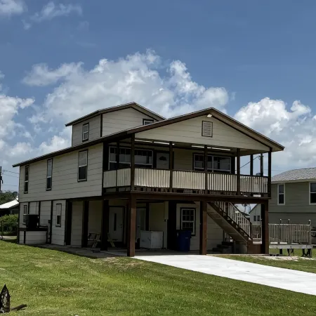 Great Fishing AndHunting Lodge and Vacation Home in Port O’Connor TX