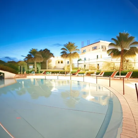 Oasiclub Hotel Отели в г. Вьесте