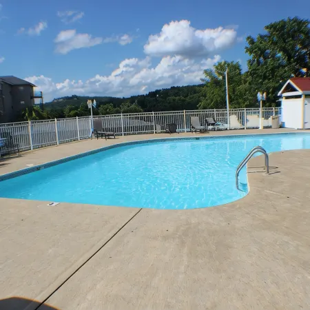 Fabulous Patio View Overlooking The Main Channel Of Table Rock Lake