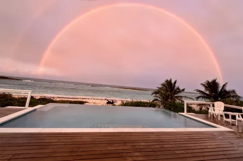 Paradise Beach House a new 4 bedroom beachfront house with pool - Boutique